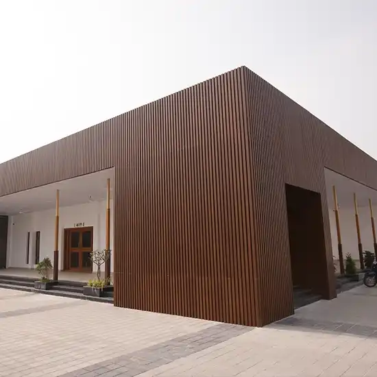 A spacious, well-lit event hall in Thudiyalur, ideal for weddings, receptions & large celebrations.